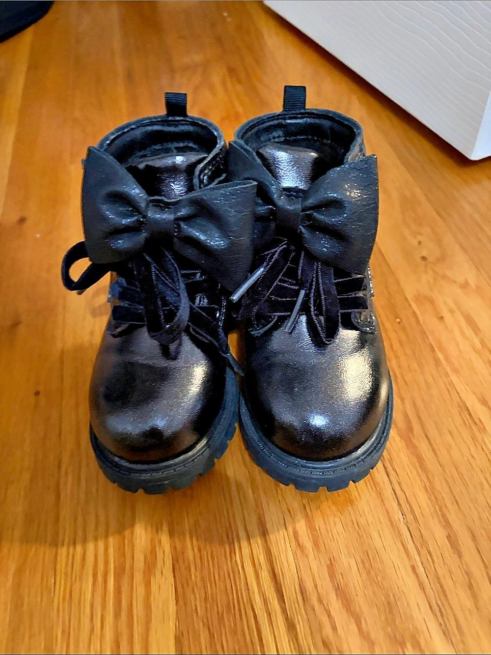 Carter's Kids Black Bow Ankle Boots Like New